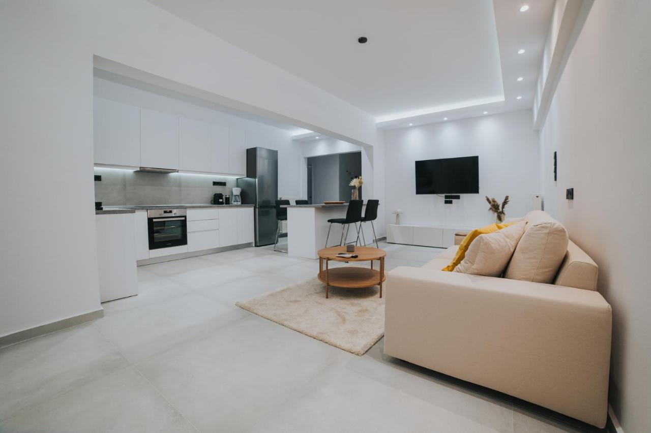 Luxury And Spacius Apartment Szaloniki Kültér fotó